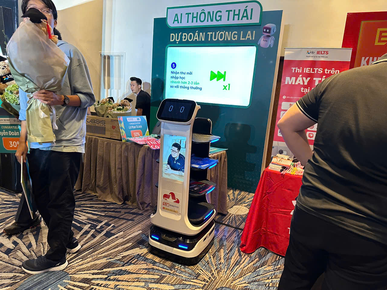 Pan Robotics đồng hành cùng Hội thảo Du học IDP