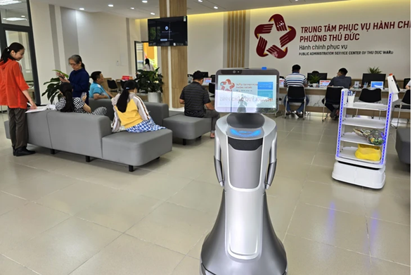 “Nữ lễ tân robot” tại Phường Thủ Đức – Bước chuyển mình của hành chính công hiện đại