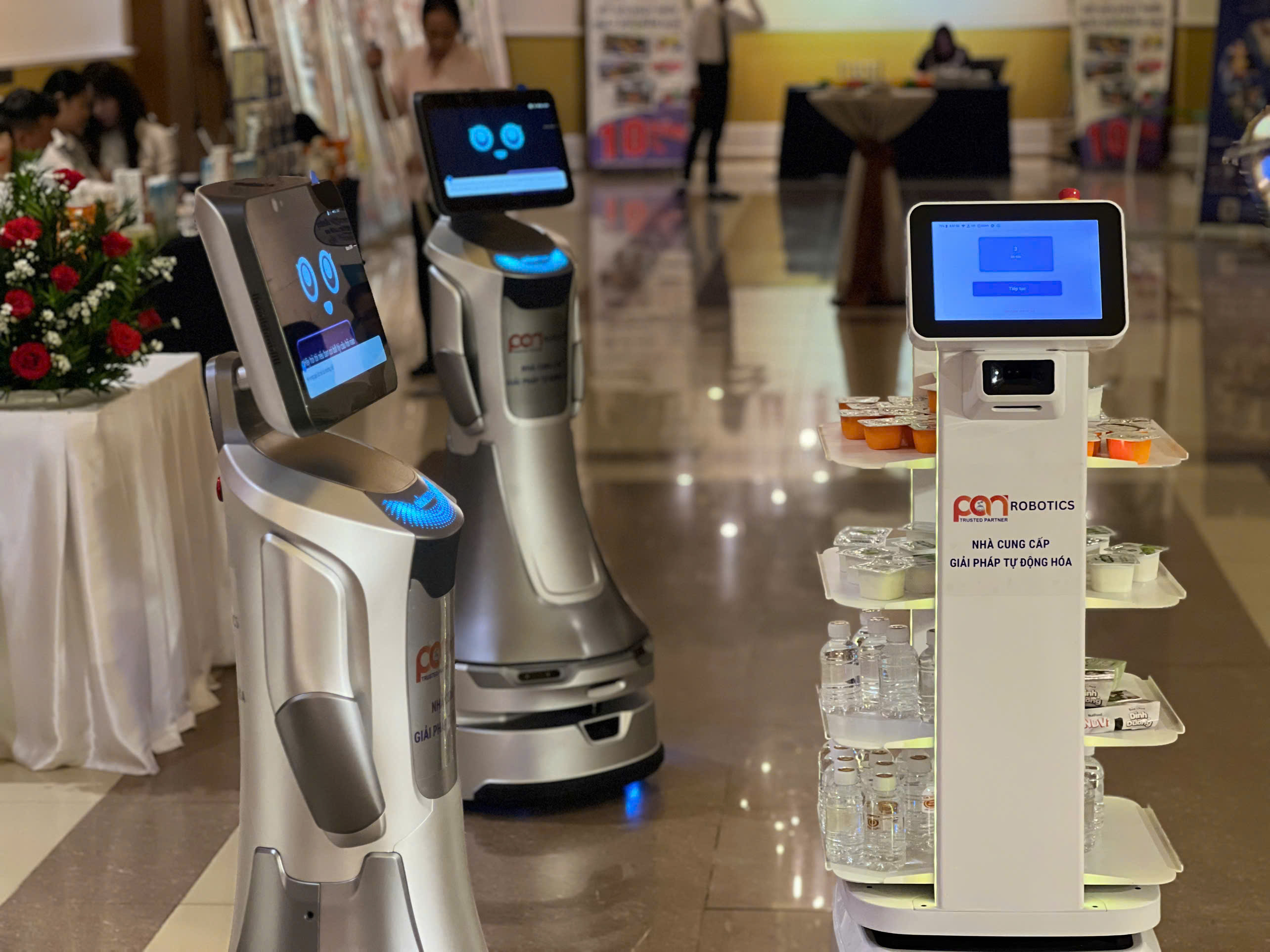 Khi nào nên đưa robot vào quy trình thay vì tăng nhân sự?
