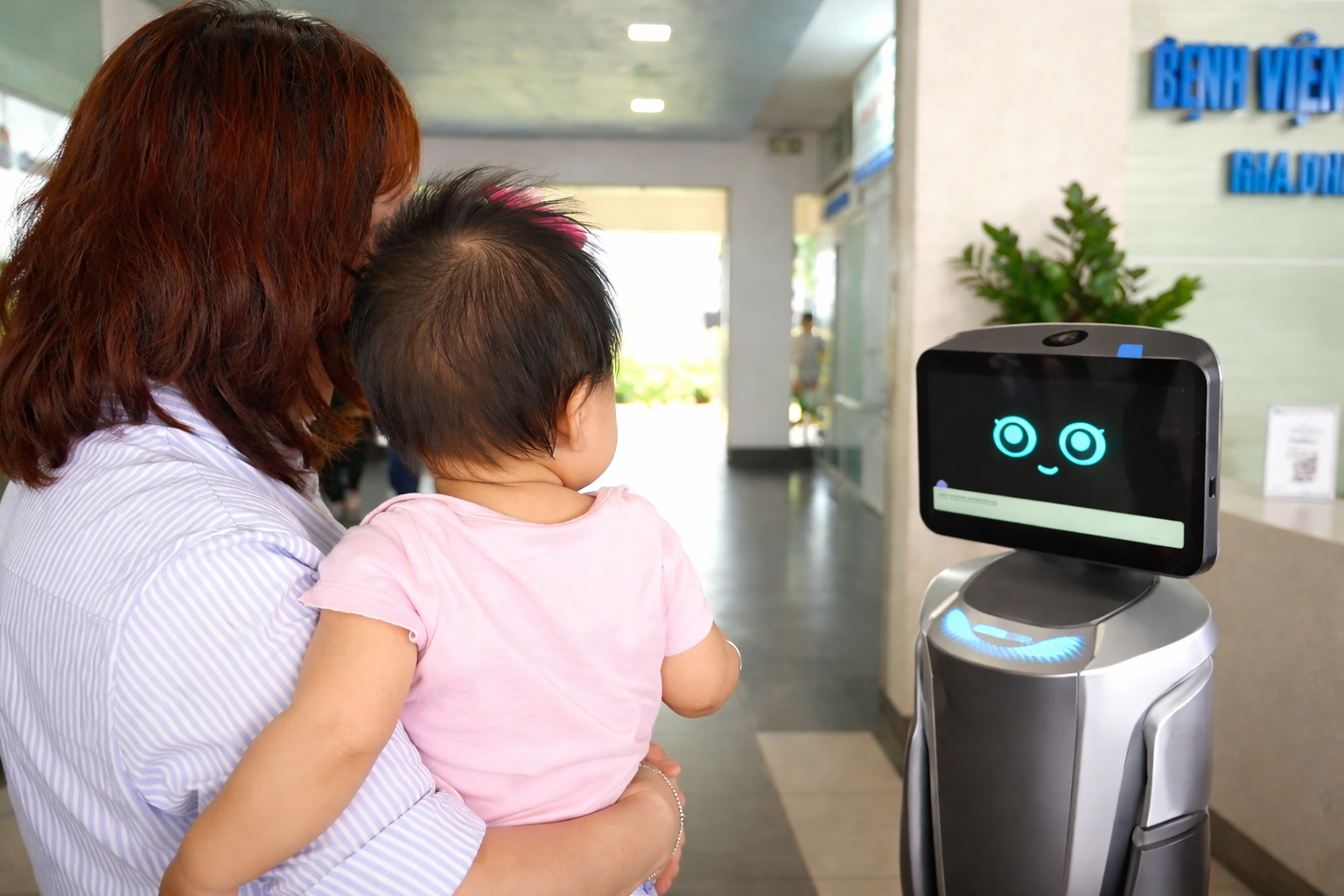 Smart Reception Robot for Hospitals | Pan Robotics Solution